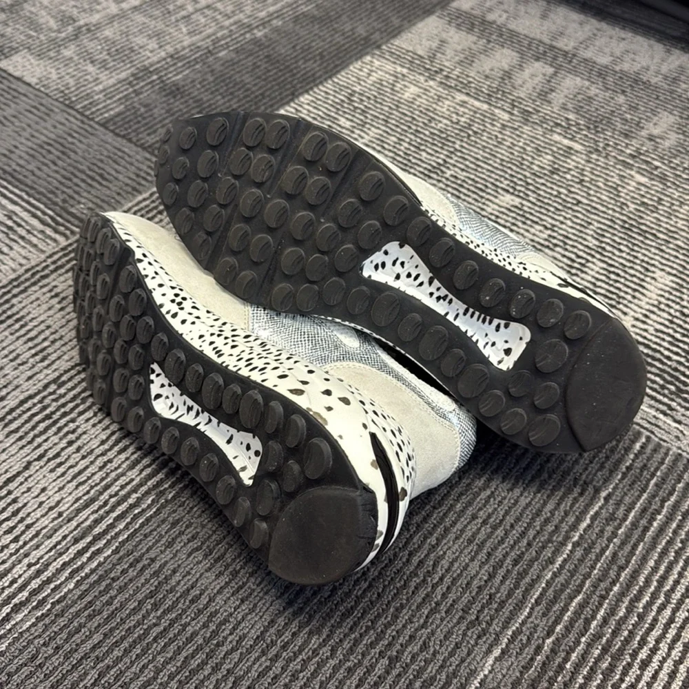 Steve Madden Sneakers - Picture 4 of 4